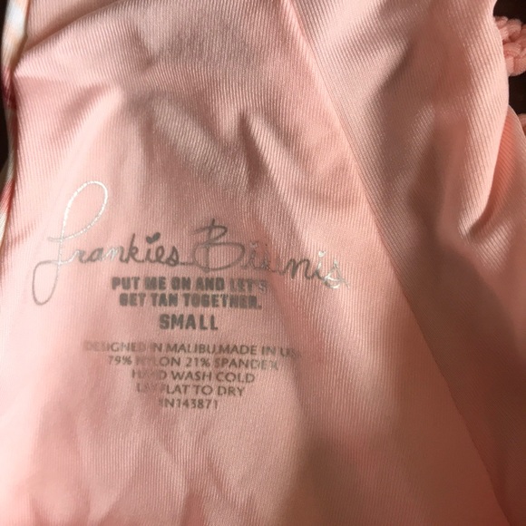 Too small - Picture 3 of 3